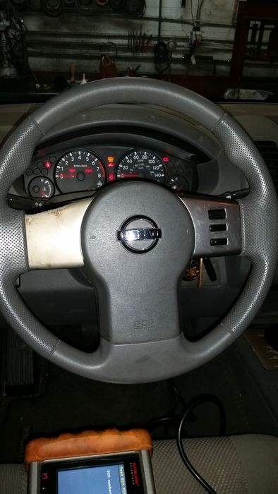 2007 Nissan Frontier steering wheel